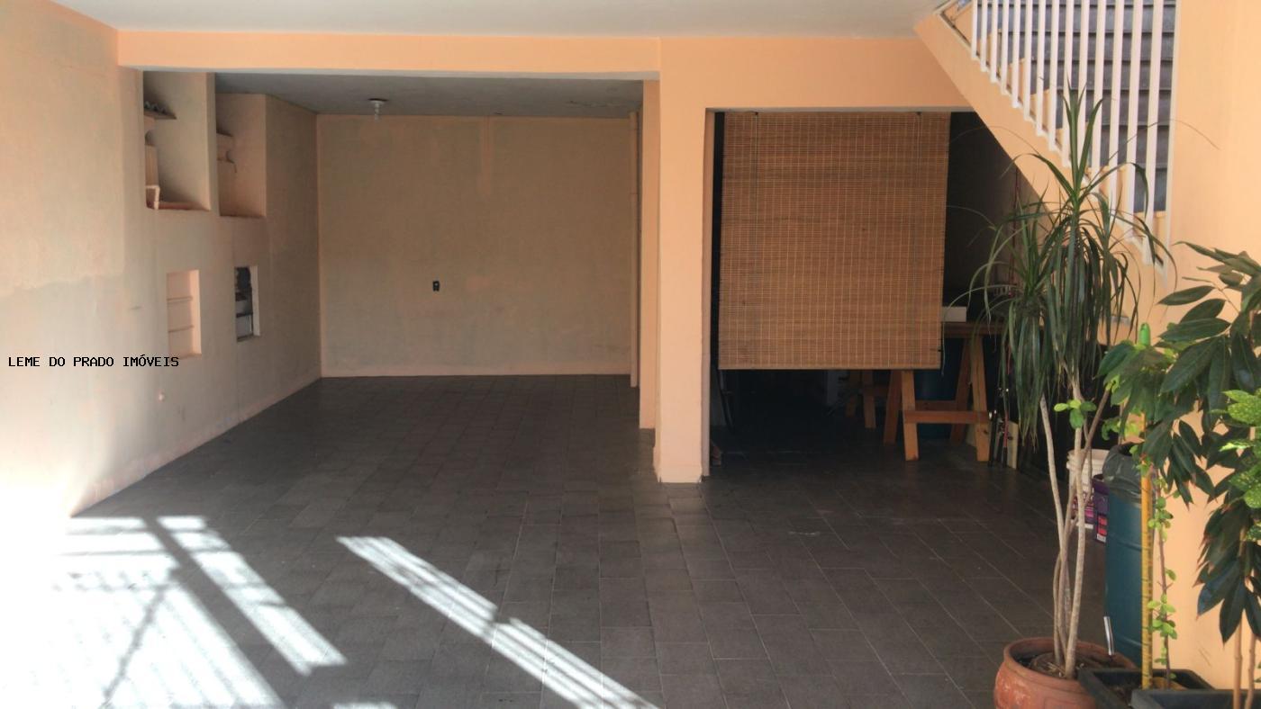 Sobrado à venda com 3 quartos, 481m² - Foto 3