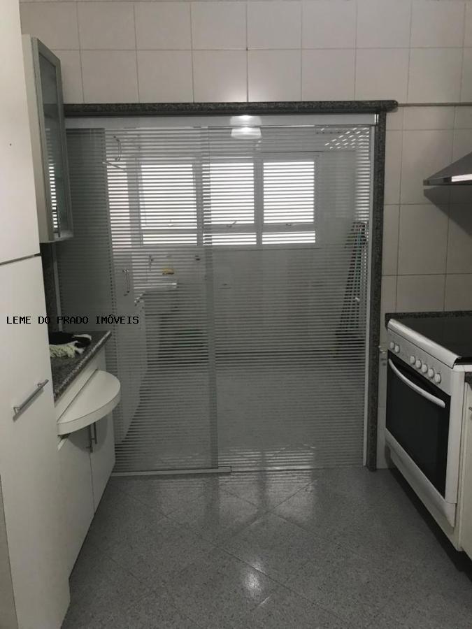 Apartamento à venda com 3 quartos, 137m² - Foto 12