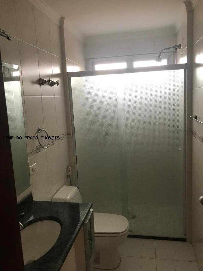 Apartamento à venda com 3 quartos, 137m² - Foto 19