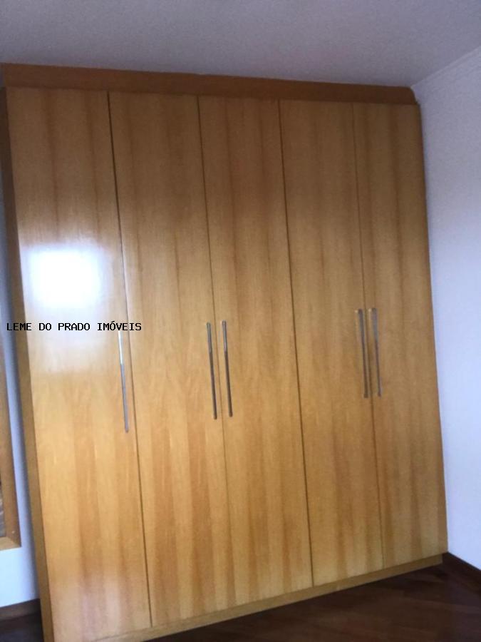 Apartamento à venda com 3 quartos, 137m² - Foto 23