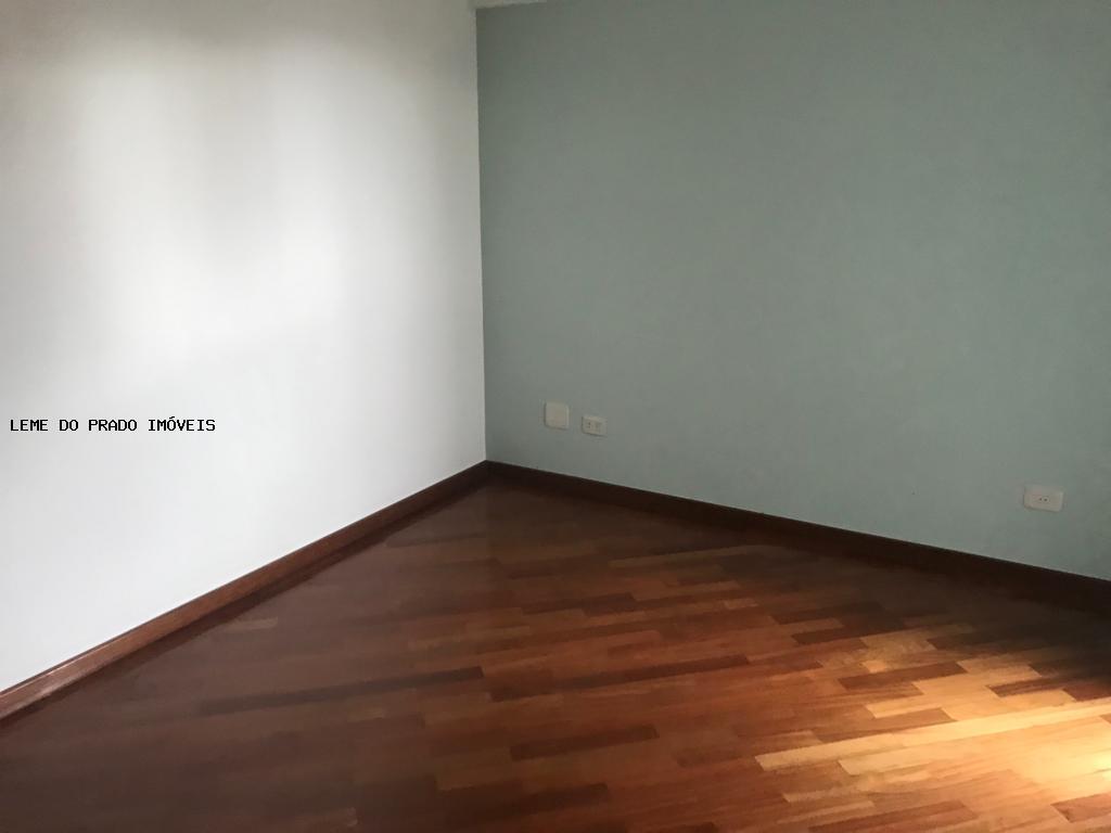 Apartamento à venda com 3 quartos, 137m² - Foto 25