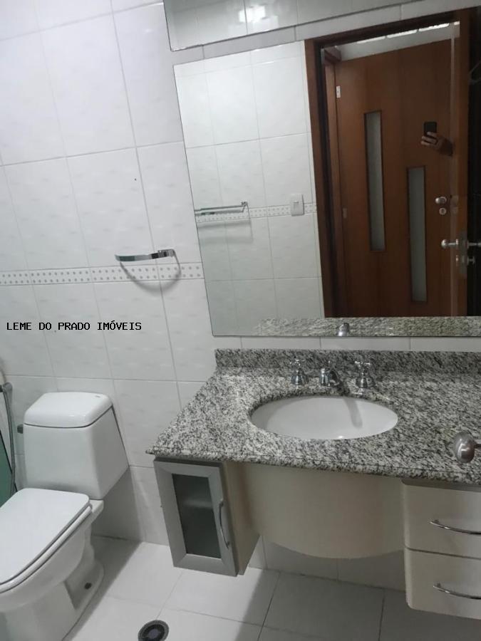 Apartamento à venda com 3 quartos, 137m² - Foto 27