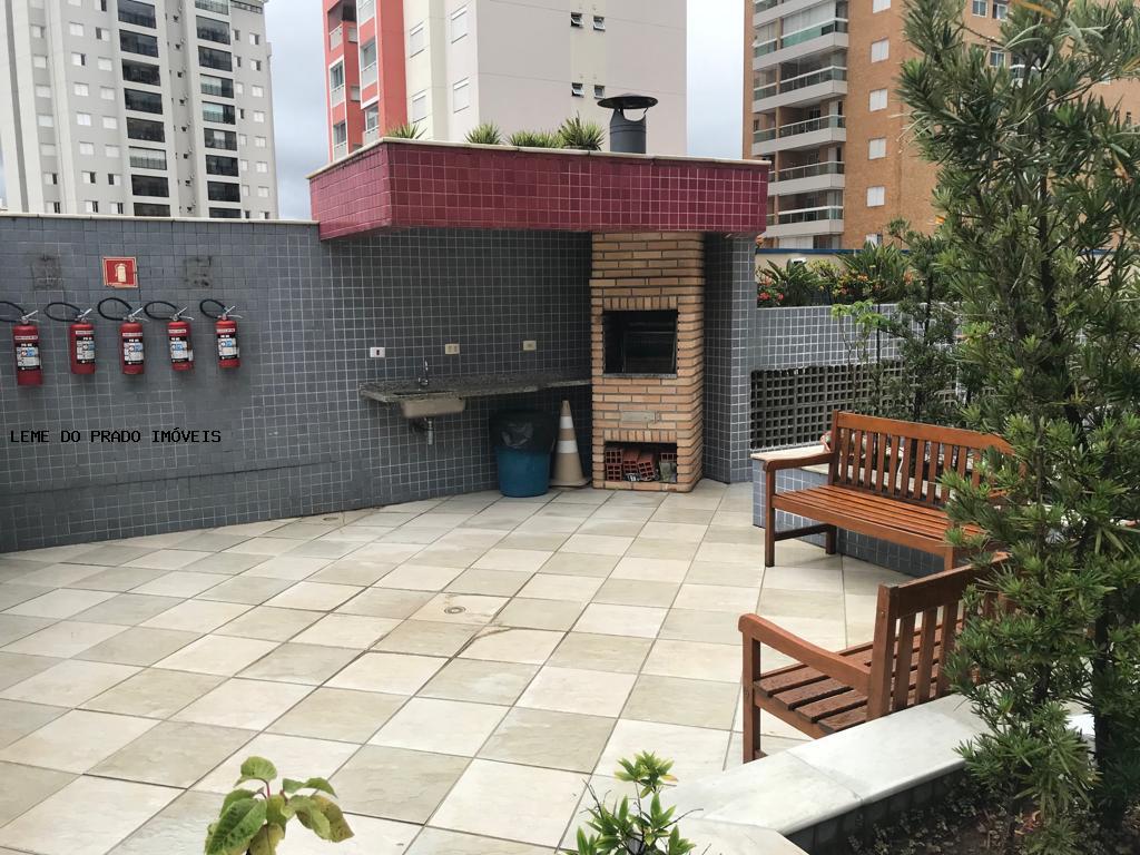 Apartamento à venda com 3 quartos, 137m² - Foto 45