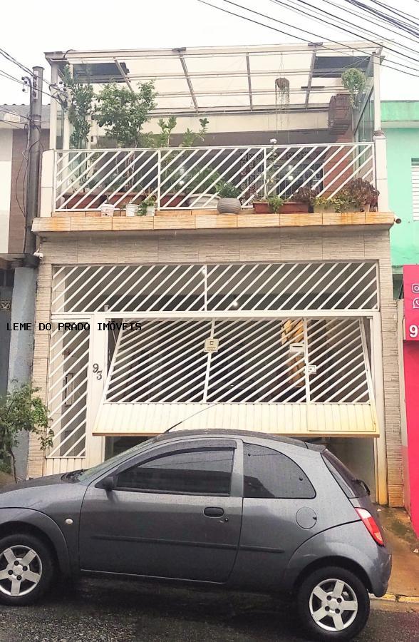 Sobrado à venda com 3 quartos, 200m² - Foto 1