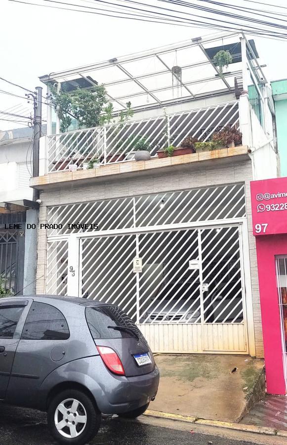 Sobrado à venda com 3 quartos, 200m² - Foto 2