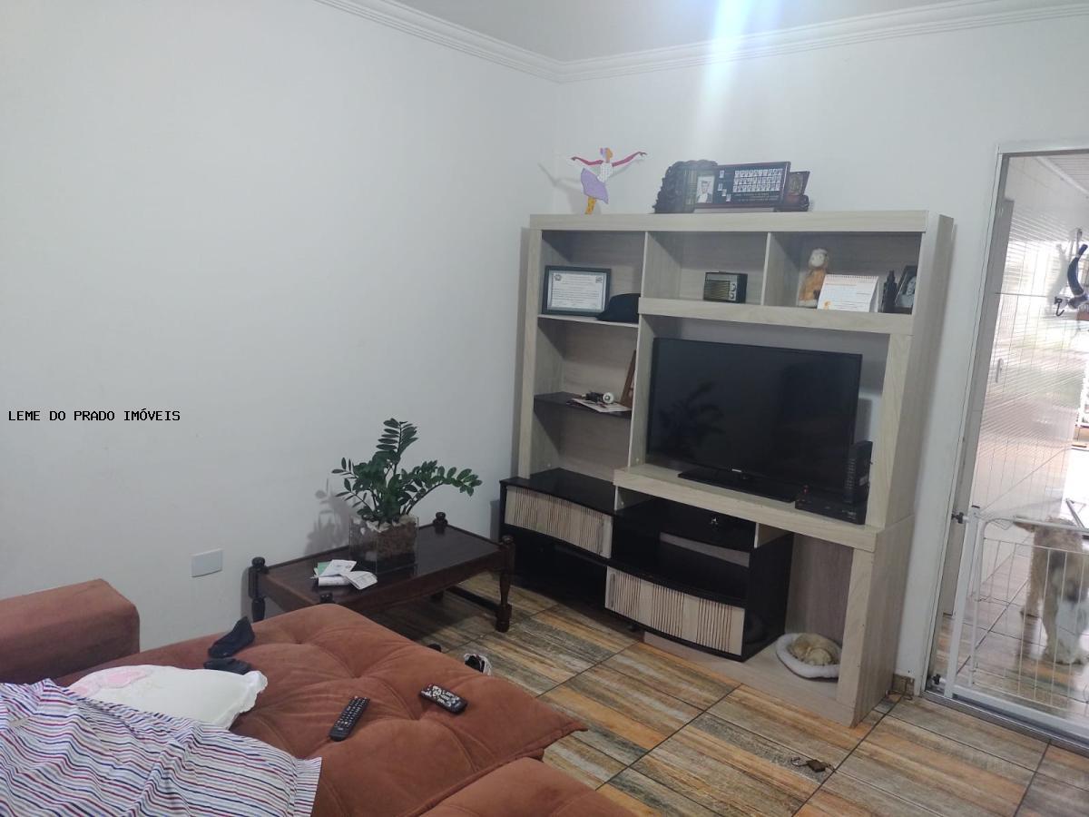 Sobrado à venda com 3 quartos, 200m² - Foto 5