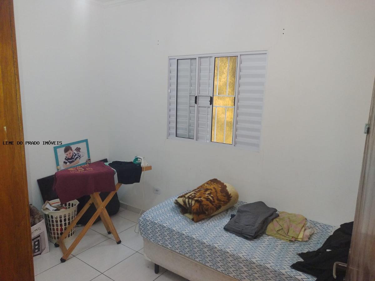 Sobrado à venda com 3 quartos, 200m² - Foto 14