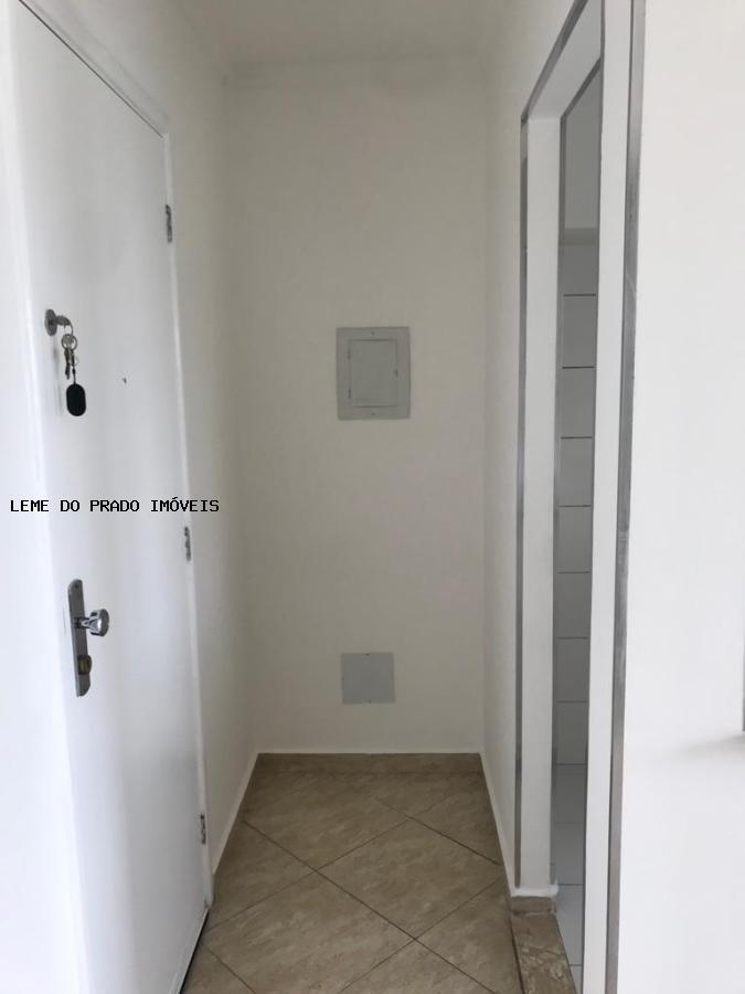 Apartamento à venda com 2 quartos, 52m² - Foto 46