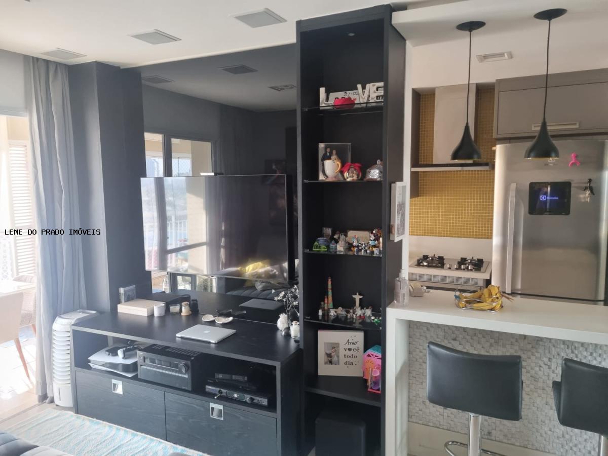 Apartamento à venda com 2 quartos, 68m² - Foto 8