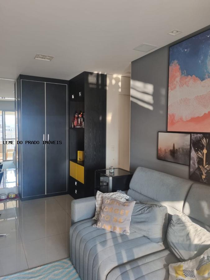 Apartamento à venda com 2 quartos, 68m² - Foto 11