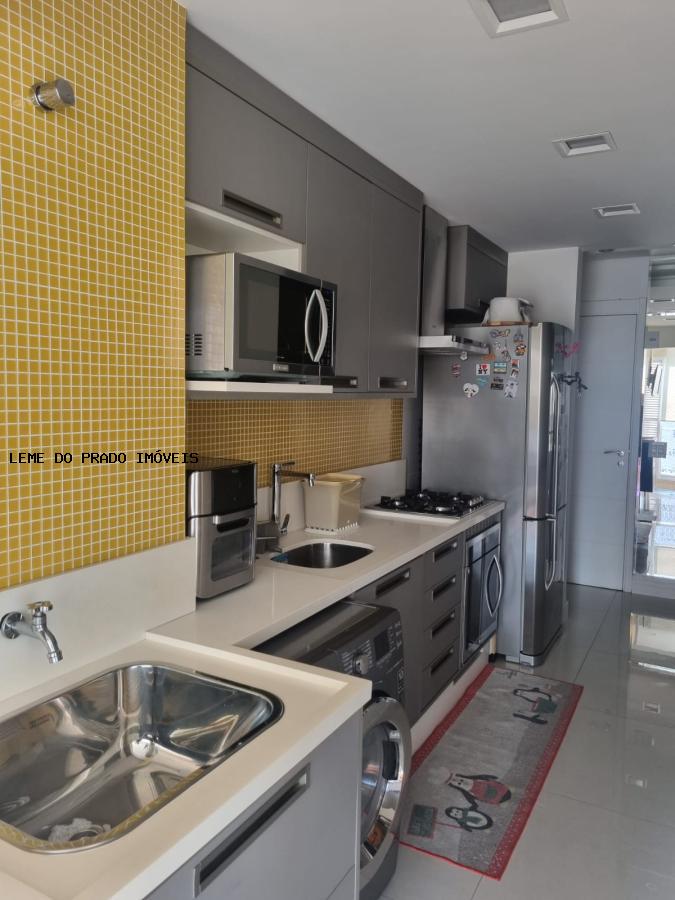 Apartamento à venda com 2 quartos, 68m² - Foto 29