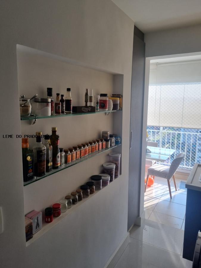 Apartamento à venda com 2 quartos, 68m² - Foto 30