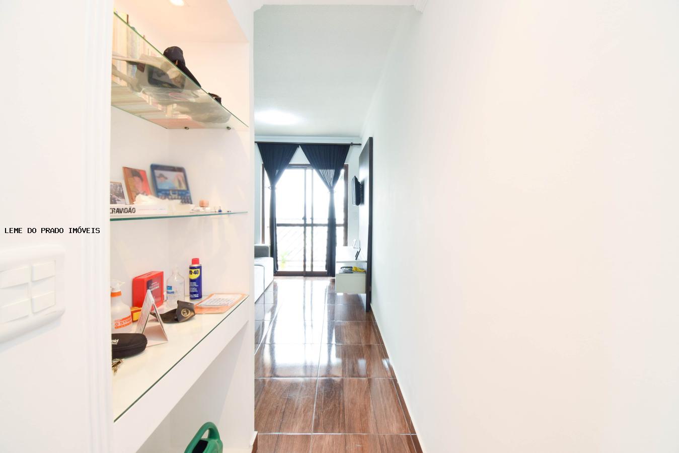 Apartamento à venda com 2 quartos, 56m² - Foto 11