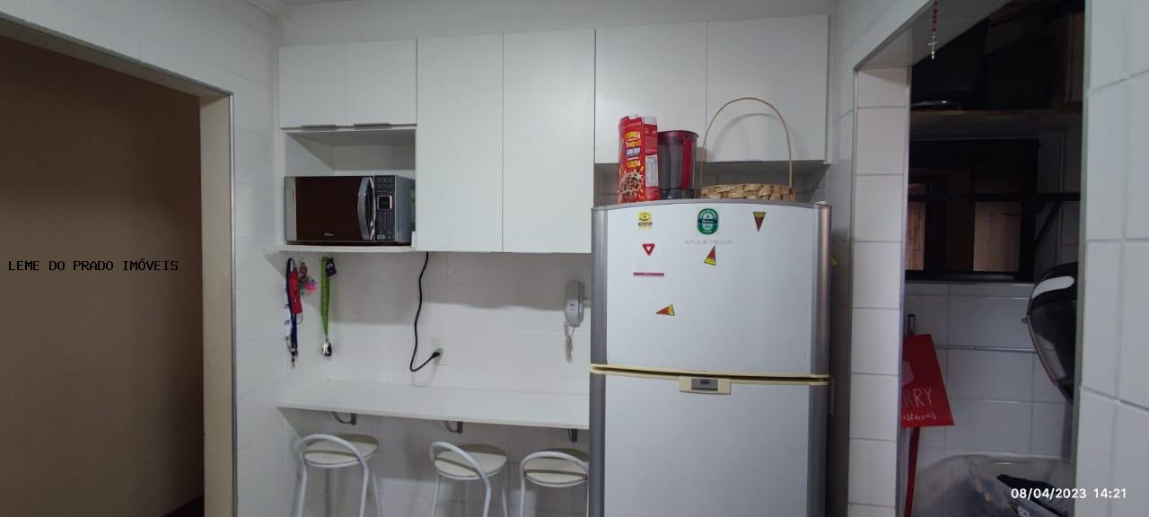 Apartamento à venda com 3 quartos, 75m² - Foto 11