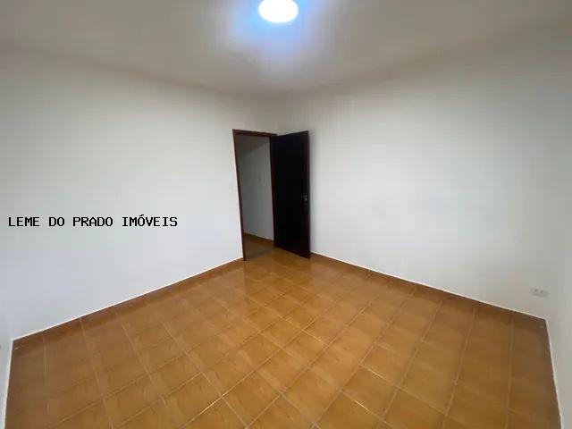 Sobrado à venda com 3 quartos, 180m² - Foto 3