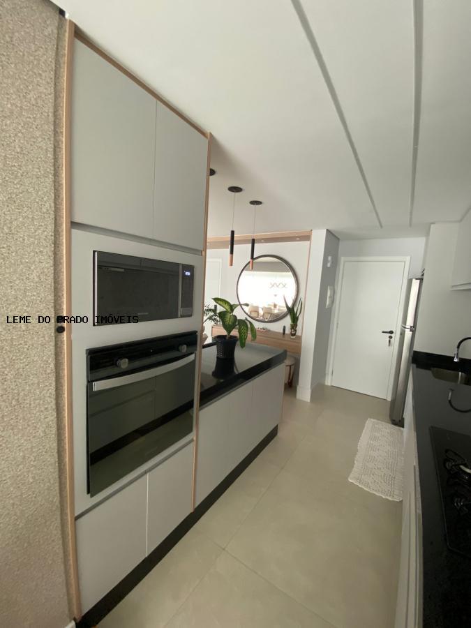 Apartamento à venda com 3 quartos, 110m² - Foto 10