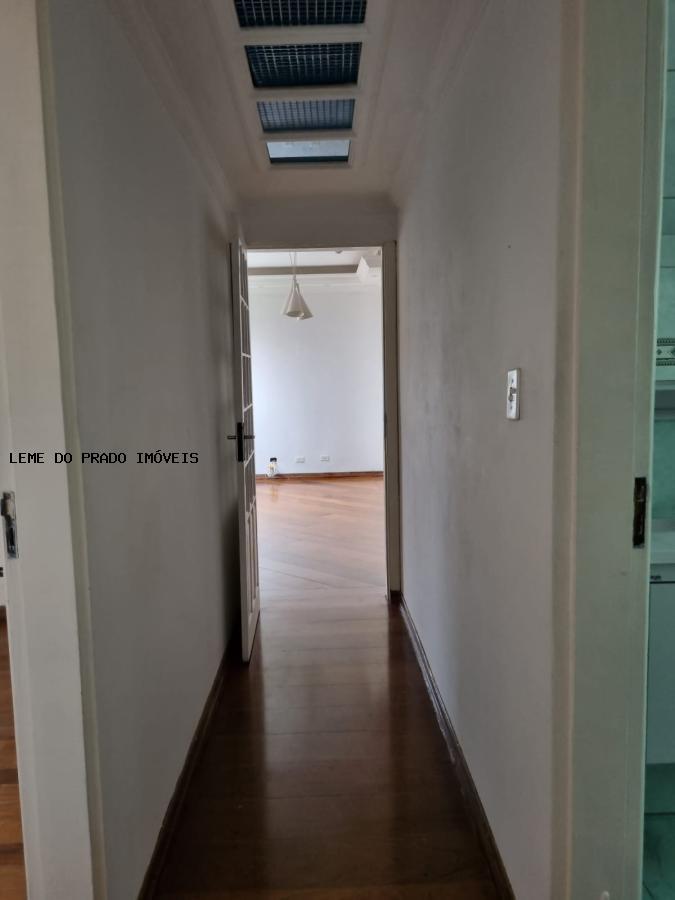 Apartamento à venda com 3 quartos, 103m² - Foto 18