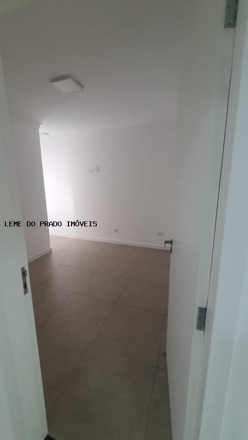 Apartamento à venda com 3 quartos, 76m² - Foto 8