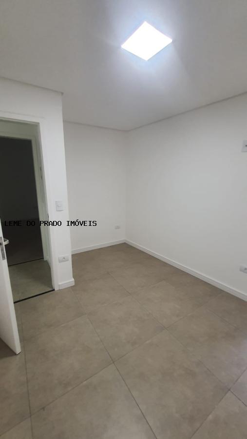 Apartamento à venda com 3 quartos, 76m² - Foto 3