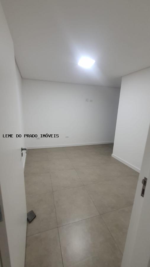 Apartamento à venda com 3 quartos, 76m² - Foto 8