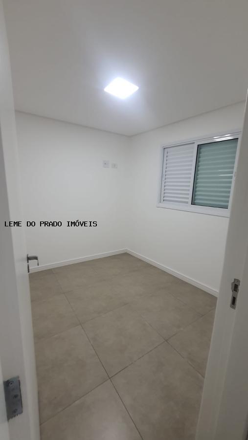 Apartamento à venda com 3 quartos, 76m² - Foto 12