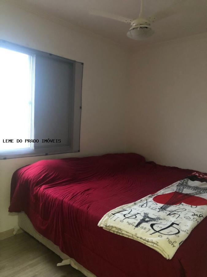 Apartamento à venda com 3 quartos, 61m² - Foto 9