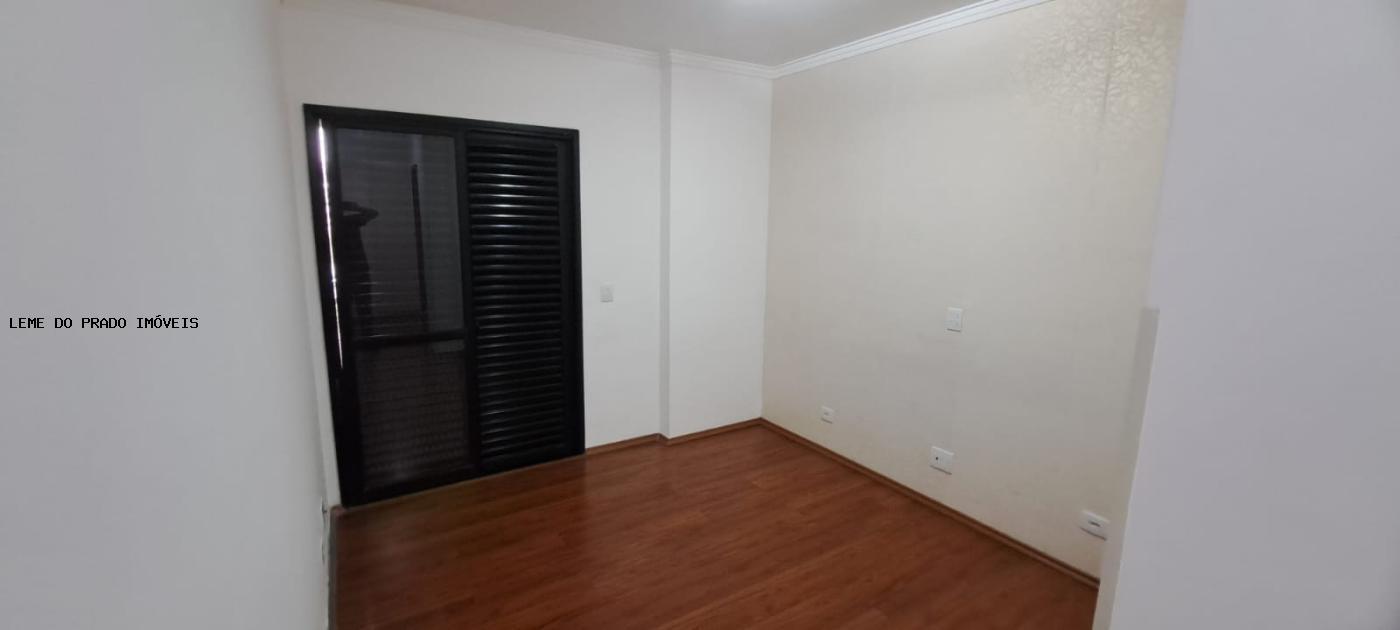 Apartamento à venda com 4 quartos, 117m² - Foto 25