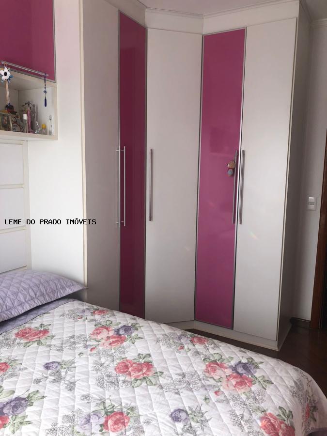 Apartamento à venda com 3 quartos, 125m² - Foto 8