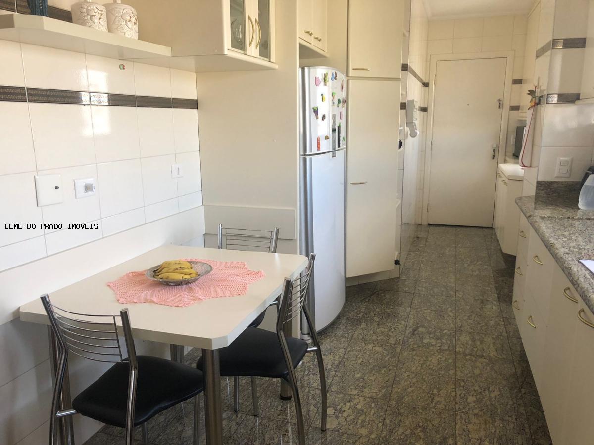 Apartamento à venda com 3 quartos, 125m² - Foto 27