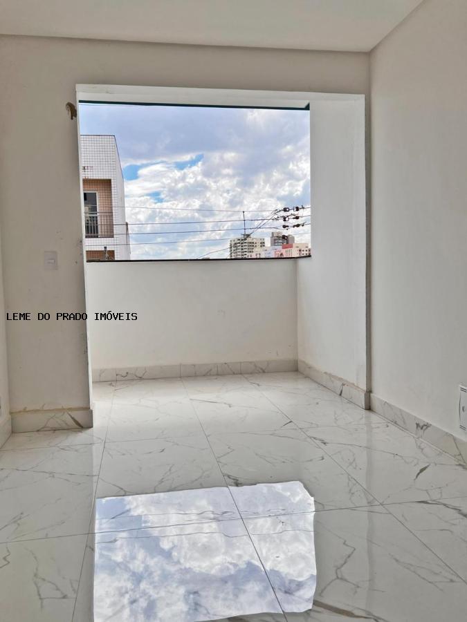 Apartamento à venda com 2 quartos, 69m² - Foto 5