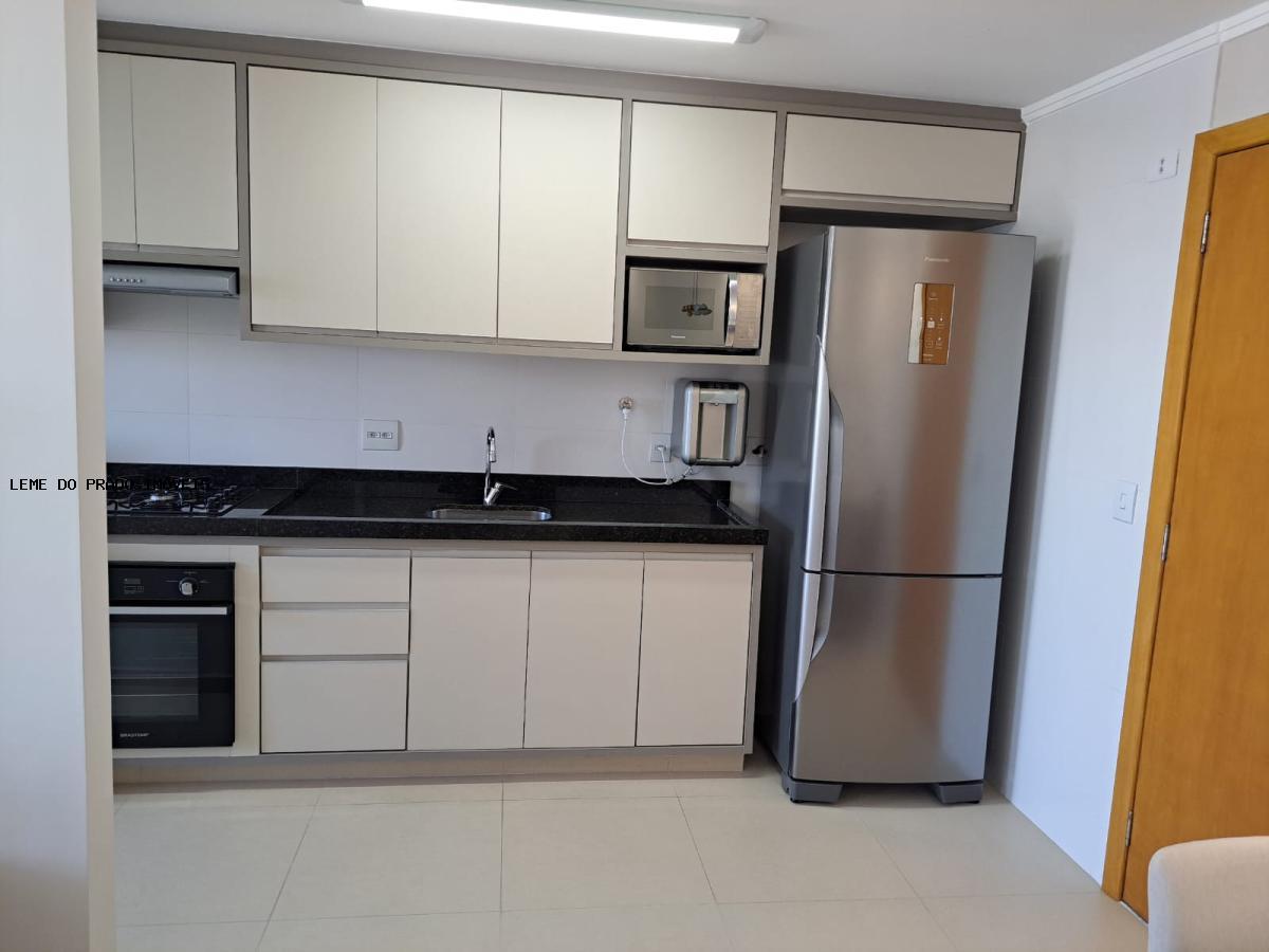 Apartamento à venda com 2 quartos, 64m² - Foto 19