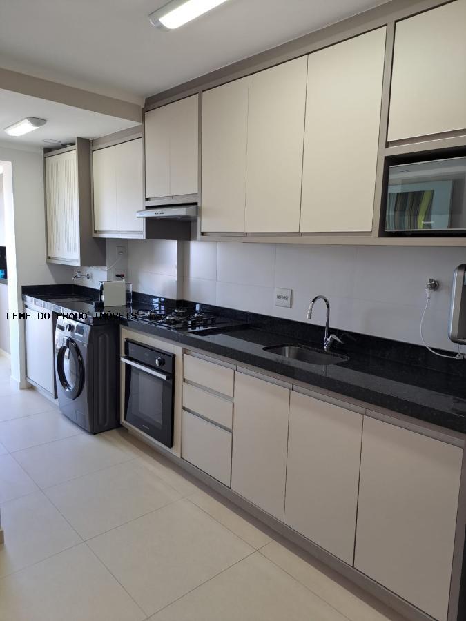 Apartamento à venda com 2 quartos, 64m² - Foto 5