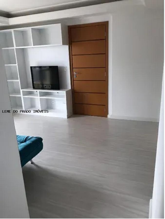 Apartamento à venda com 3 quartos, 86m² - Foto 9