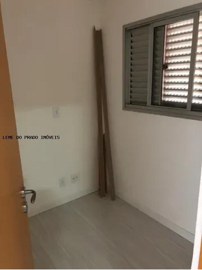 Apartamento à venda com 3 quartos, 86m² - Foto 11