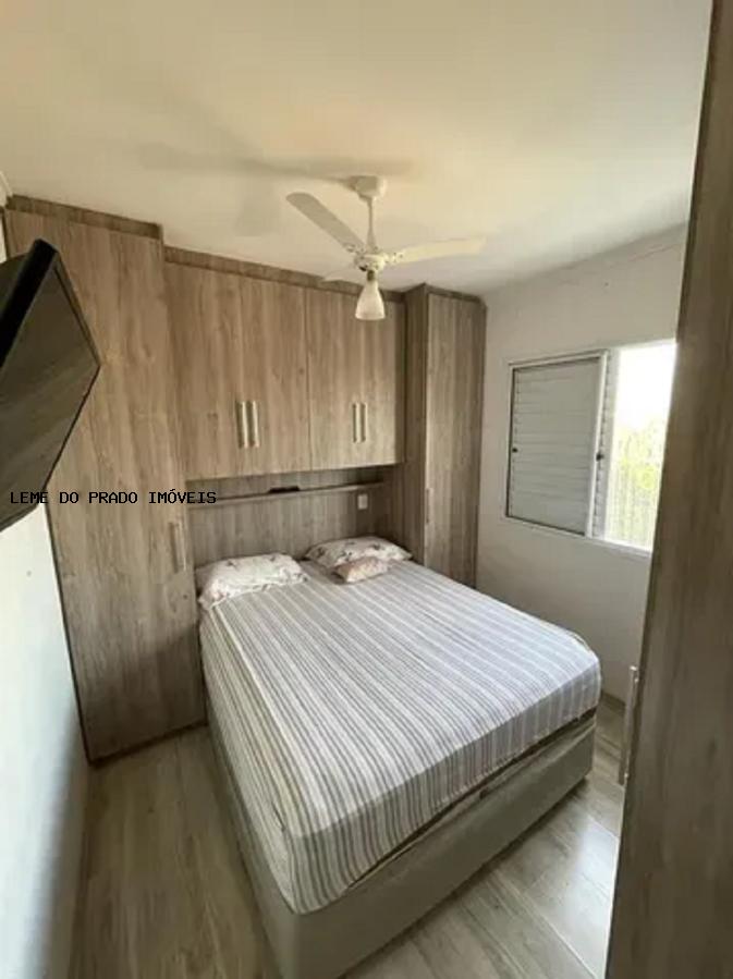 Apartamento à venda com 2 quartos, 65m² - Foto 3