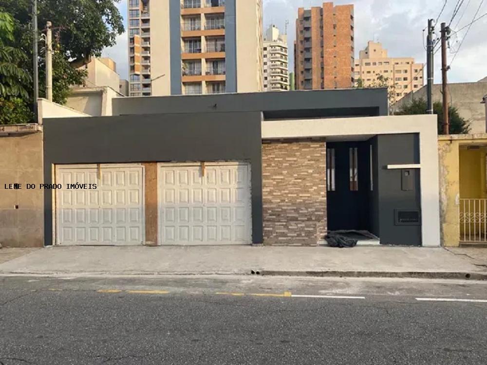 Casa à venda com 3 quartos, 255m² - Foto 1