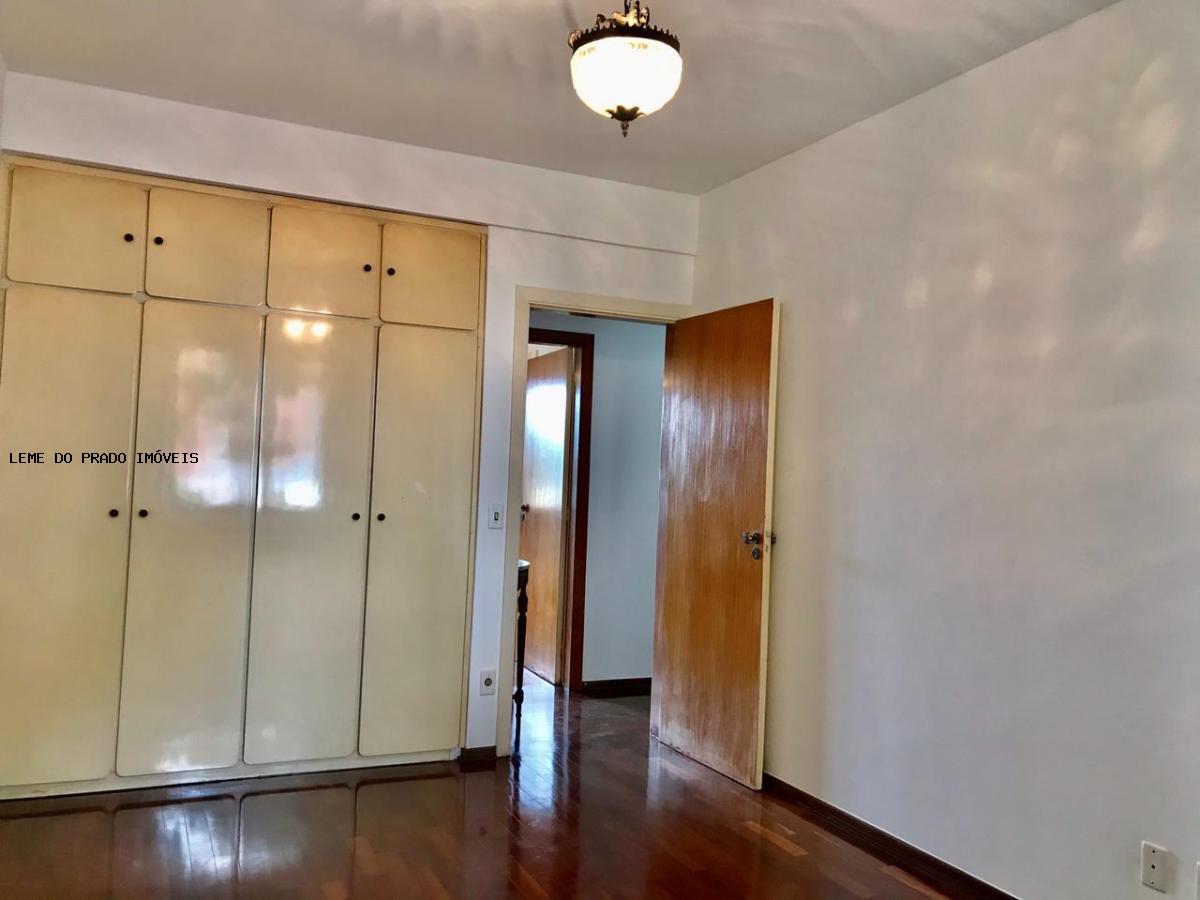 Apartamento à venda com 3 quartos, 160m² - Foto 11