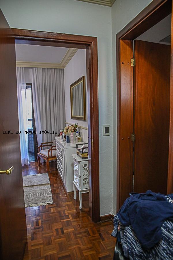 Apartamento à venda com 3 quartos, 207m² - Foto 15