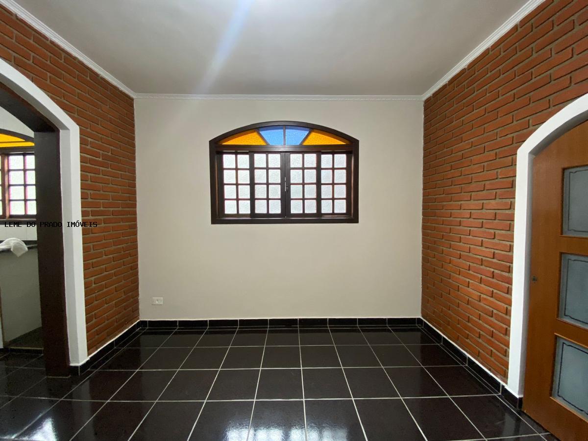 Sobrado à venda com 3 quartos, 118m² - Foto 4