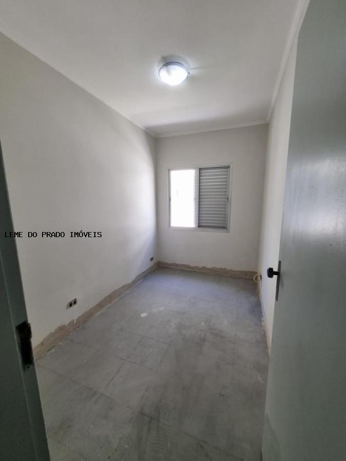 Apartamento à venda com 3 quartos, 70m² - Foto 13