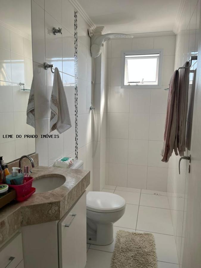 Apartamento à venda com 3 quartos, 95m² - Foto 12