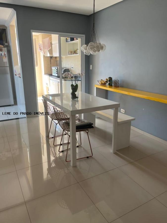 Apartamento à venda com 3 quartos, 95m² - Foto 13