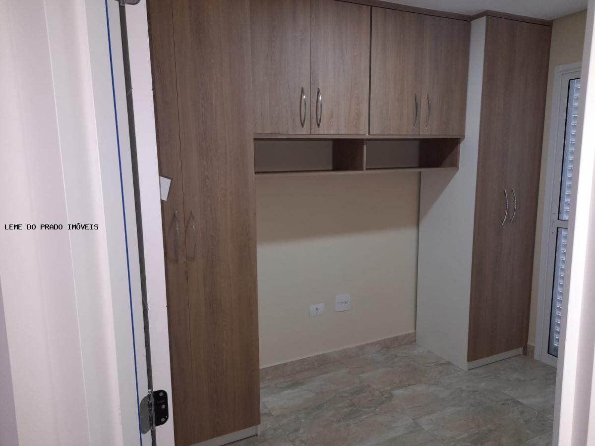 Apartamento à venda com 2 quartos, 56m² - Foto 15