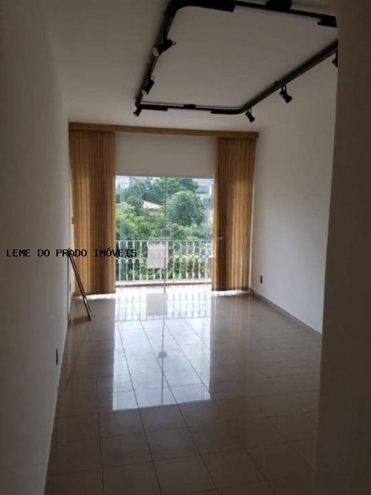 Apartamento à venda com 2 quartos, 75m² - Foto 1