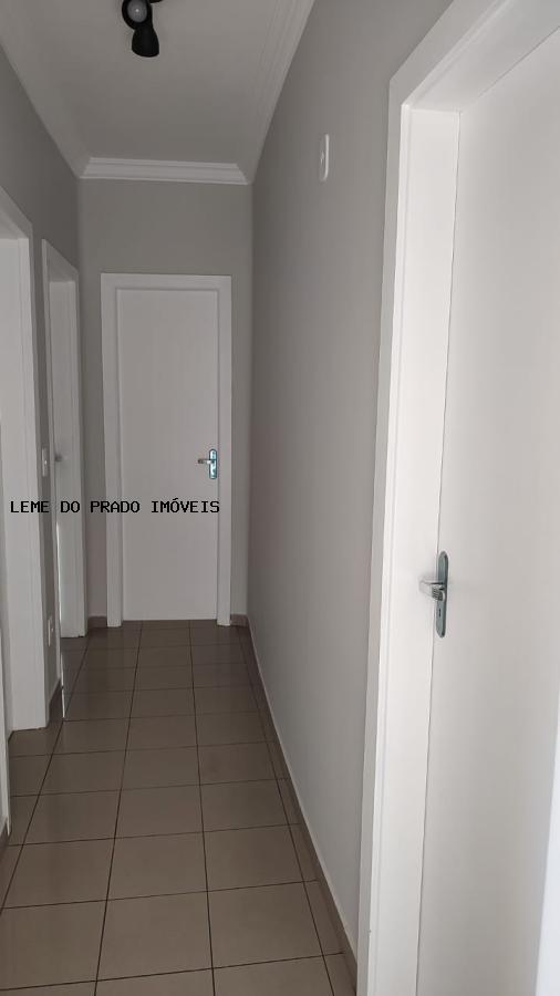 Apartamento à venda com 2 quartos, 75m² - Foto 8