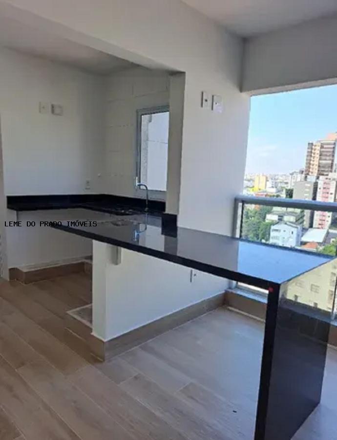 Apartamento à venda com 2 quartos, 82m² - Foto 2