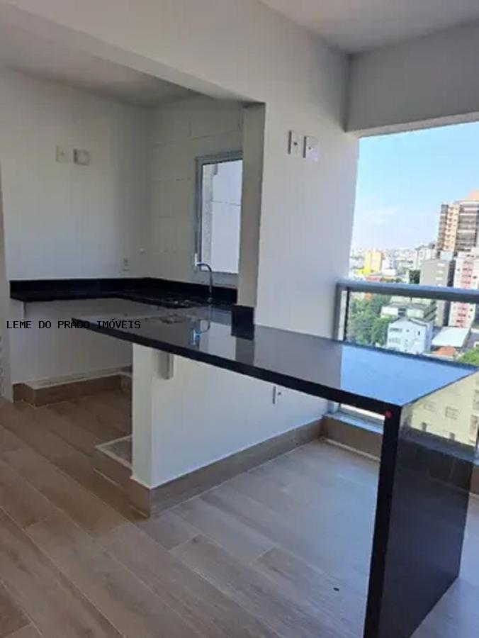 Apartamento à venda com 2 quartos, 82m² - Foto 3