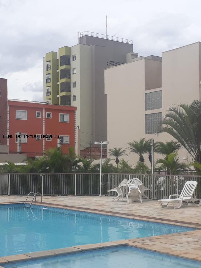 Apartamento à venda com 3 quartos, 76m² - Foto 1