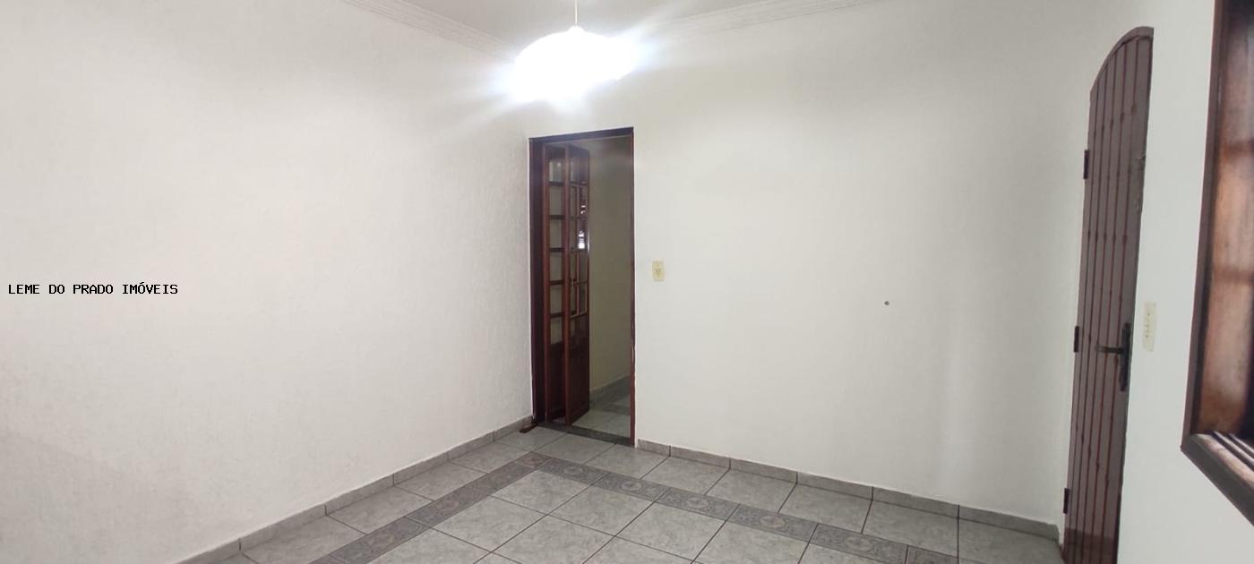 Sobrado à venda com 3 quartos, 180m² - Foto 24