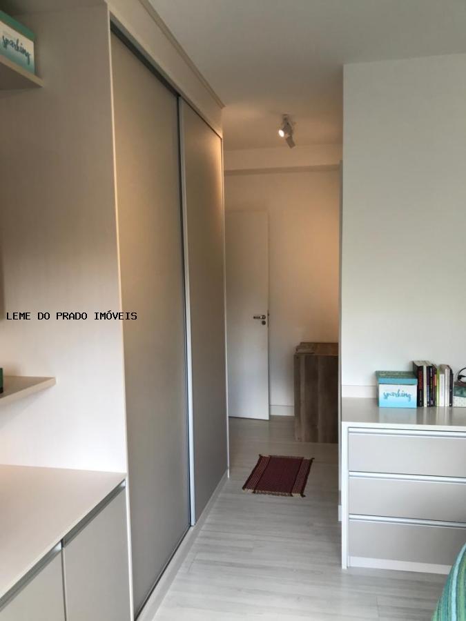 Apartamento à venda com 3 quartos, 113m² - Foto 11